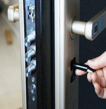 顺平开锁 顺平开锁公司开修指纹锁